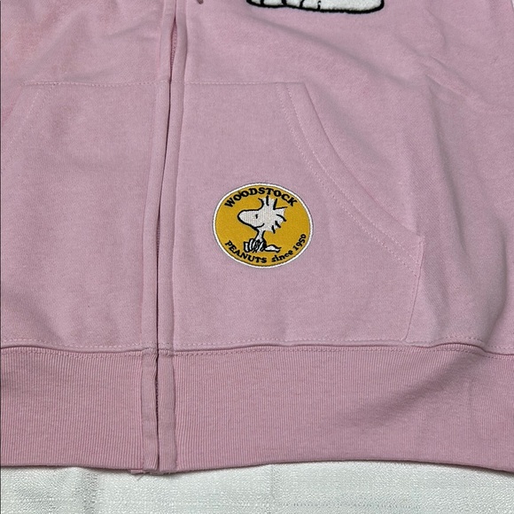 Snoopy embroidered & patch designs zip up jacket with hood NWT! Size M - Picture 9 of 16
